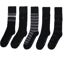 Load image into Gallery viewer, Tommy Hilfiger Men 5 Pack Logo Socks All Sizes Black/ Navy With Gift Box
